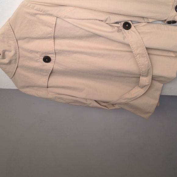 Lightweight Jacket - Picture 6 of 10